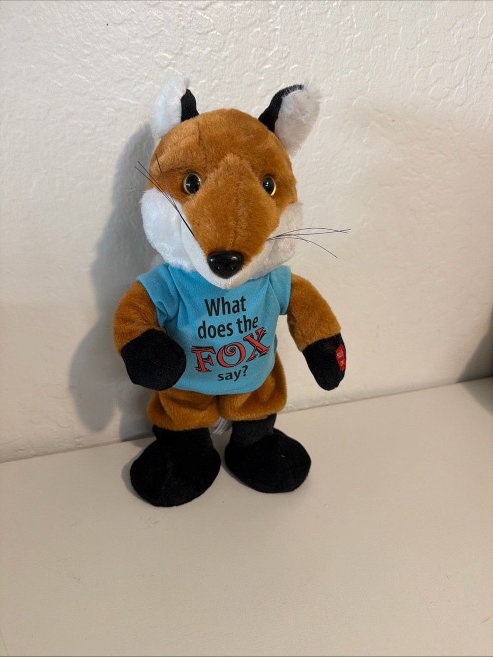 Chantilly Lane Musicals “WHAT DOES THE FOX SAY" Animated Singing Fox Plush Works